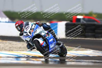 media/Jun-07-2025-TrackDaz (Sat) [[4413525952]]/A Group/1pm (Turn 1)/